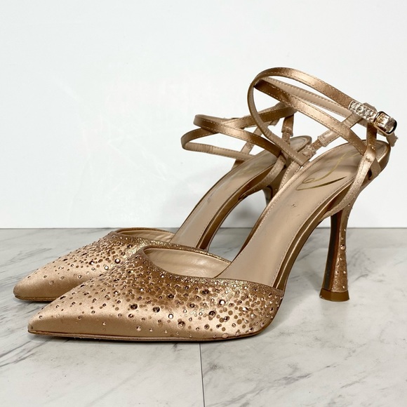 Sam Edelman Hardy Pump - Picture 1 of 12
